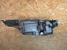 Laden Sie das Bild in den Galerie-Viewer, Frontscheinwerfer Toyota Yaris EUK0-6 Links Scheinwerfer Headlight SCH3071934585wp