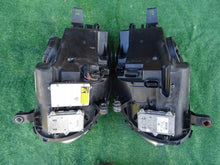 Load image into Gallery viewer, Frontscheinwerfer Mercedes-Benz W251 5DV008290-00 Xenon Rechts oder Links SCH2056376102vi