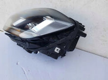 Laden Sie das Bild in den Galerie-Viewer, Frontscheinwerfer VW Golf VII Sportsvan 517941031B FALSE Scheinwerfer Headlight SCH6427798953qj