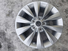Load image into Gallery viewer, 1x Alufelge 16 Zoll 6.0" 5x112 57A601025A Skoda Karoq Rim Wheel FEL5863875074ug