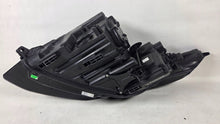 Laden Sie das Bild in den Galerie-Viewer, Frontscheinwerfer Land Rover Evoque GJ3213W029BD 05042010019548608 Rechts SCH9041779271cw