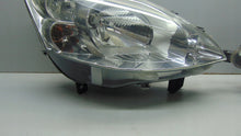 Laden Sie das Bild in den Galerie-Viewer, Frontscheinwerfer Citroën Berlingo 89318001 89317991 Ein Satz Headlight SCH8307799353cl