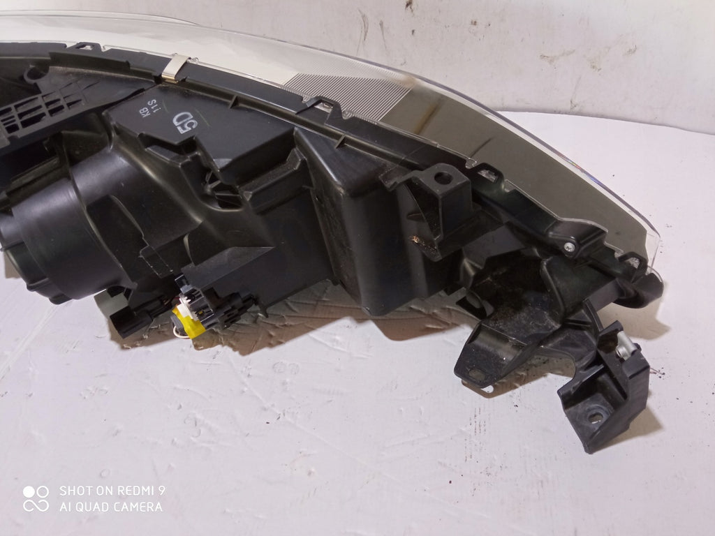 Frontscheinwerfer Mitsubishi Eclipse Cross I 8301D065 LED Rechts oder Links