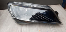 Laden Sie das Bild in den Galerie-Viewer, Frontscheinwerfer Skoda Superb III 3V1941016A Xenon Rechts Headlight