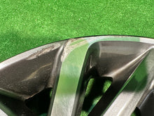 Load image into Gallery viewer, 1x Alufelge 18 Zoll 7.5&quot; 5x114.3 50ET 52910-CM300 Hyundai Kona Rim Wheel