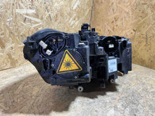 Load image into Gallery viewer, Frontscheinwerfer BMW G05 G06 9481789-03 Laser Ein Stück (Rechts oder Links) SCH6566996227si