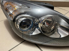 Laden Sie das Bild in den Galerie-Viewer, Frontscheinwerfer Hyundai I30 92102-2R Rechts Scheinwerfer Headlight