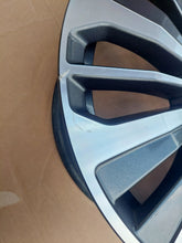 Load image into Gallery viewer, 1x Alufelge 18 Zoll 8.0" 5x108 42ET 32209455 Volvo S90 V90 Rim Wheel FEL4514037593fa