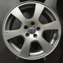 Laden Sie das Bild in den Galerie-Viewer, 4x Alufelge 17 Zoll 7.5" 5x108 55ET Glanz Silber 30671480 Volvo V60 I Xc60 FEL9140782860ds
