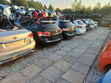 Laden Sie das Bild in den Galerie-Viewer, 1x Alufelge 17 Zoll 7.0&quot; 5x114.3 45ET HL3104-11GY02 Toyota Avensis Rim Wheel