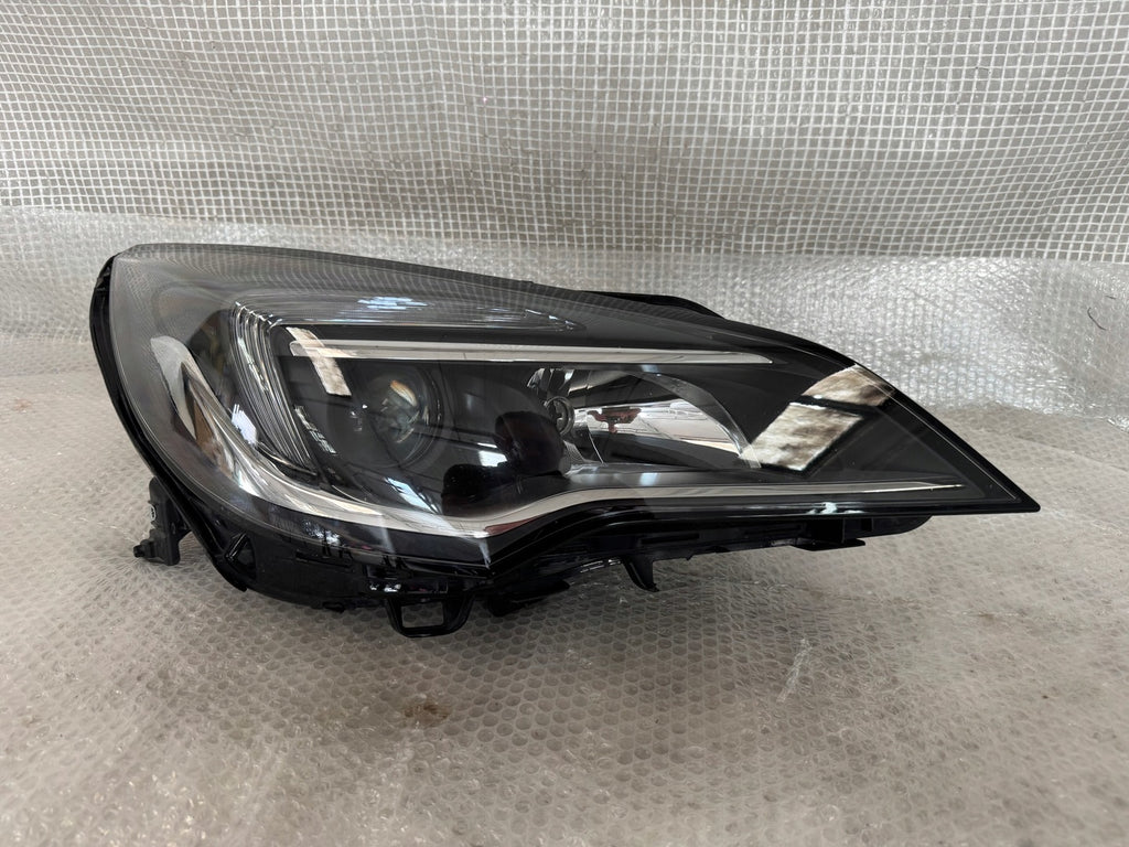 Frontscheinwerfer Opel Astra 39158006 Rechts Scheinwerfer Headlight SCH3789937102ks