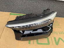 Laden Sie das Bild in den Galerie-Viewer, Frontscheinwerfer Audi E-Tron LED Ein Stück (Rechts oder Links) Headlight