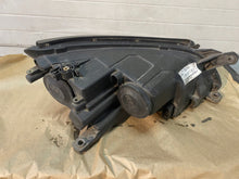Laden Sie das Bild in den Galerie-Viewer, Frontscheinwerfer VW Tiguan 5N1941031 Links Scheinwerfer Headlight SCH6235686869gn