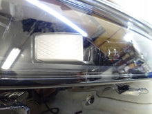 Laden Sie das Bild in den Galerie-Viewer, Frontscheinwerfer VW 57L941060 Rechts Scheinwerfer Headlight SCH7094404656pr