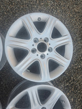 Load image into Gallery viewer, 1x Alufelge 16 Zoll 7.0" 5x120 6796201 BMW Rim Wheel FEL7335531743rt