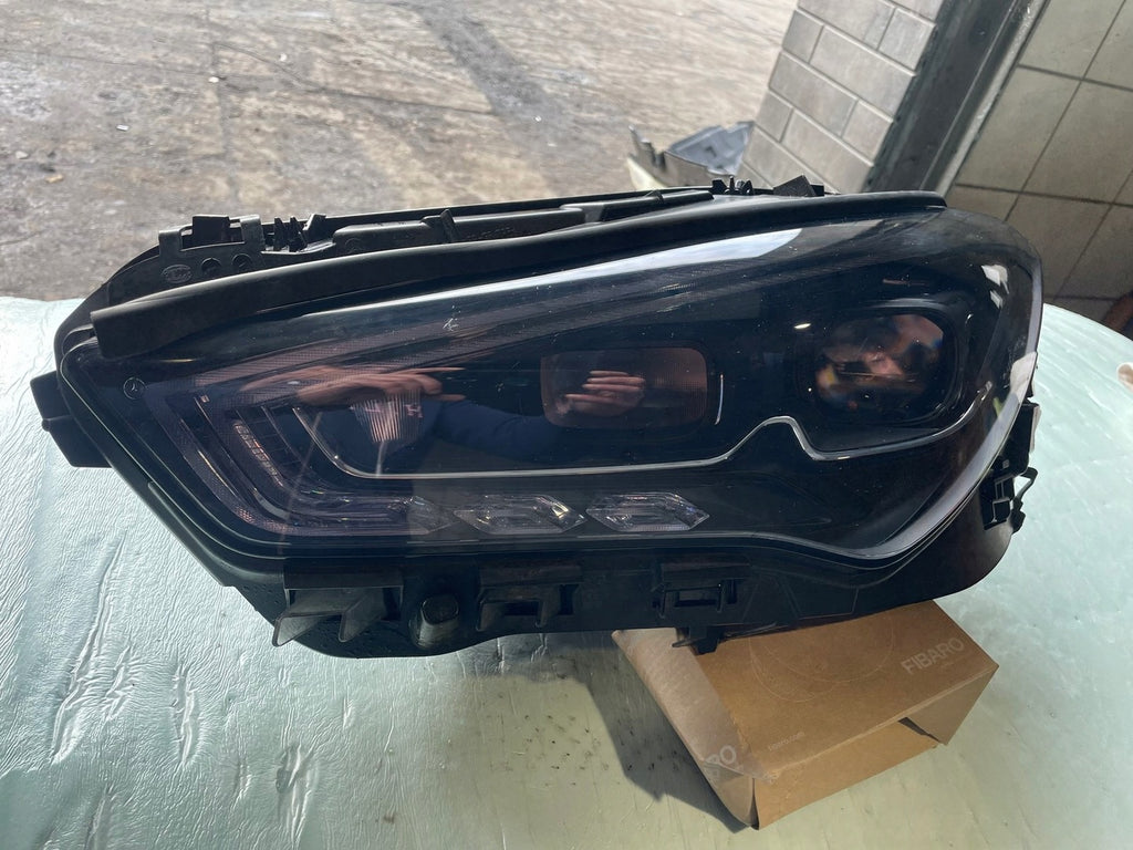 Frontscheinwerfer Mercedes-Benz Cla A1189061301 A1189061401 Rechts oder Links SCH5240777391su