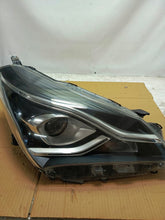Load image into Gallery viewer, Frontscheinwerfer Toyota Yaris 659998888 Rechts Scheinwerfer Headlight SCH4024572835kw