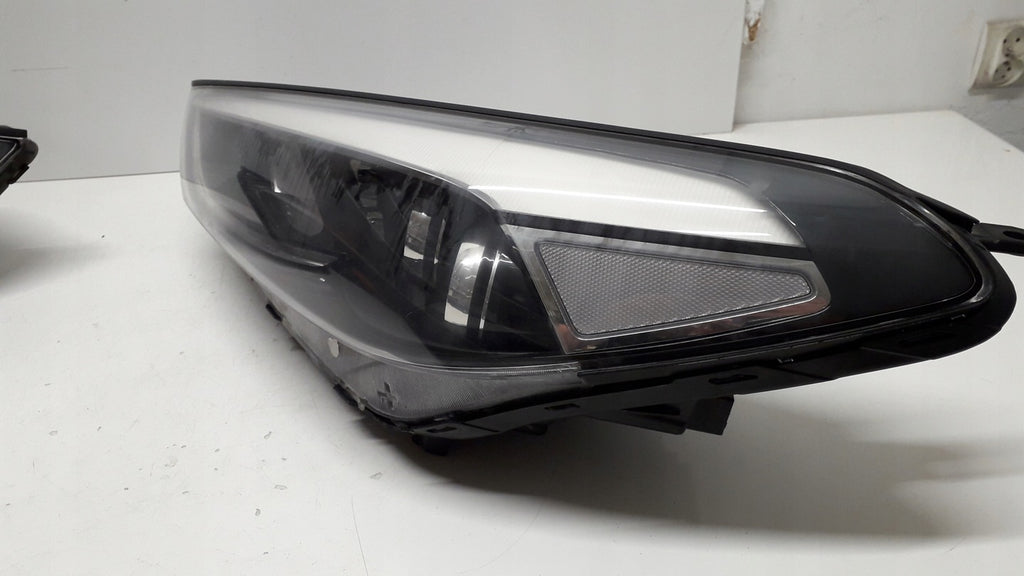 Frontscheinwerfer Hyundai Tucson 92102-D7200 FULL LED Rechts oder Links