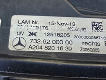 Laden Sie das Bild in den Galerie-Viewer, Frontscheinwerfer Mercedes-Benz W204 A2048201639 Xenon Rechts Headlight SCH9041715124ic