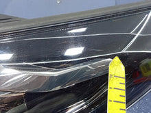 Laden Sie das Bild in den Galerie-Viewer, Frontscheinwerfer Hyundai I30 III G4921-64010 Ein Stück (Rechts oder Links) SCH5163263947vp
