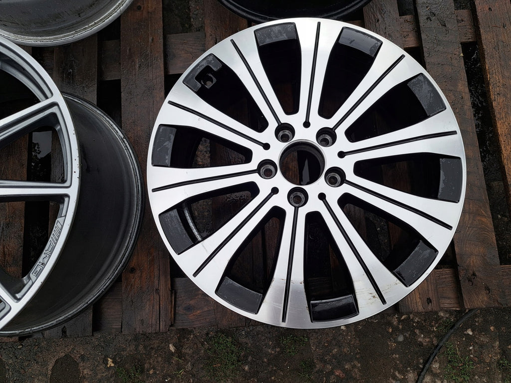 1x Alufelge 18 Zoll 6.5" 5x112 44 5ET A2434010000 Mercedes-Benz Eqb X243 FEL3741211151az