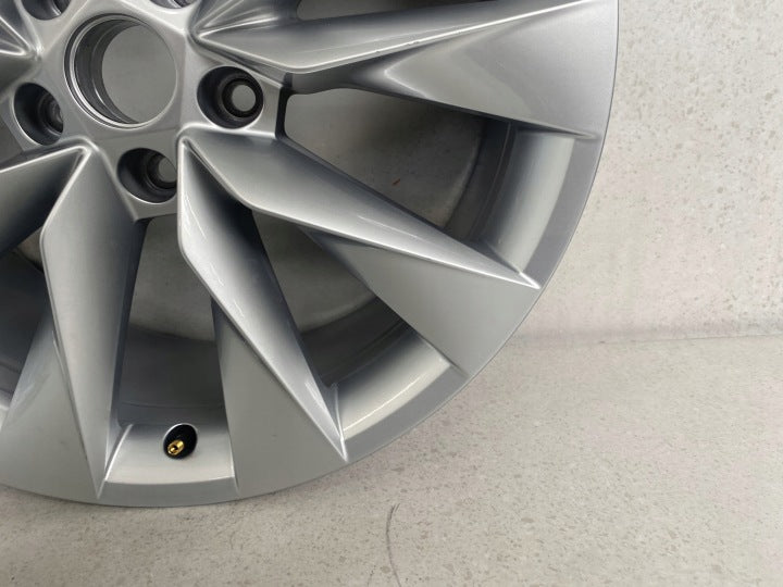 1x Alufelge 19 Zoll 8.0" 5x112 45ET Glanz Silber 5LA601025AP Skoda Enyaq FEL5406088160zp