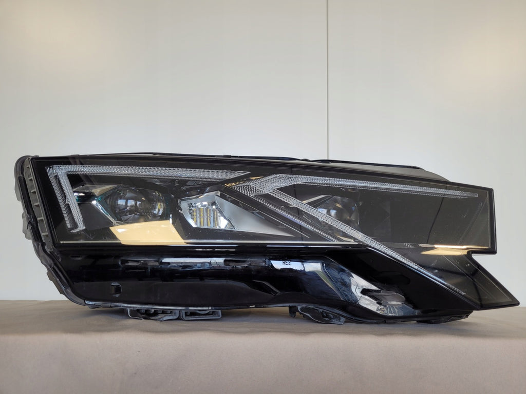 Frontscheinwerfer Skoda Octavia IV 5E4941015A Rechts Scheinwerfer Headlight SCH5967255741jv