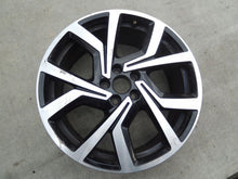 Laden Sie das Bild in den Galerie-Viewer, 1x Alufelge 18 Zoll 7.5" 5x100 51ET Glanz Silber 2G0601025AC VW Golf I Rim Wheel FEL8932894054pp
