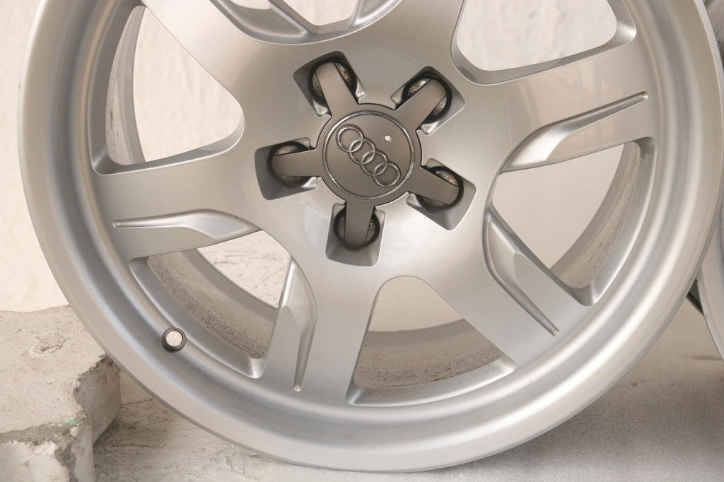 1x Alufelge 17 Zoll 7.5" 5x112 28ET 8T0601025BS Audi A5 Rim Wheel FEL8903671200tg