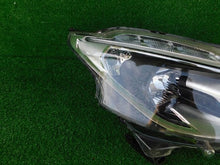 Laden Sie das Bild in den Galerie-Viewer, Frontscheinwerfer Peugeot 208 90068513 LED Rechts Scheinwerfer Headlight