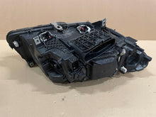 Laden Sie das Bild in den Galerie-Viewer, Frontscheinwerfer BMW 5 F11 F10 7343911-08 1EL011087-51 Xenon Links Headlight SCH1906631432lh