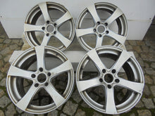 Laden Sie das Bild in den Galerie-Viewer, 4x Alufelge 17 Zoll 8.0" 5x120 30ET KBA47702 BMW Rim Wheel FEL2336372217ja
