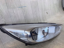 Laden Sie das Bild in den Galerie-Viewer, Frontscheinwerfer Ford Focus III F1EB13W029-AE Rechts Scheinwerfer Headlight SCH3117241608dr