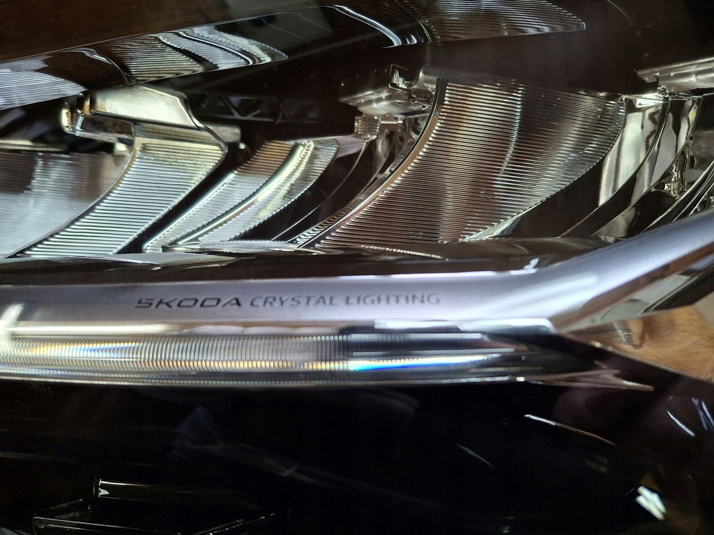 Frontscheinwerfer Skoda Superb 3P1941016 3P1941015 Full LED Rechts oder Links SCH4124331971fd