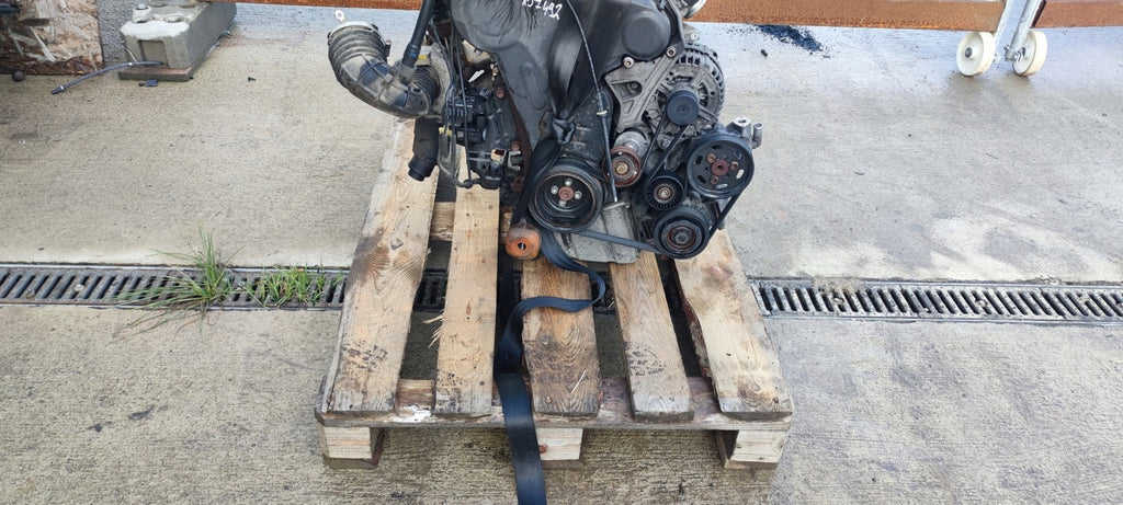 Motor Audi Seat A4 B8 Exeo CAHA 2.0 TDI 170PS 125kW Diesel Engine Komplett