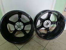 Load image into Gallery viewer, 1x Alufelge 19 Zoll 8.0&quot; 5x112 33ET A25774011000 Mercedes-Benz Cls Rim Wheel