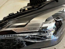 Load image into Gallery viewer, Frontscheinwerfer BMW 2 Active Tourer U06 5A422485 12083060000 Rechts Headlight SCH2183204146qj