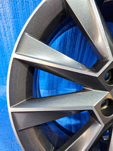 Laden Sie das Bild in den Galerie-Viewer, 1x Alufelge 17 Zoll 7.0&quot; 5x100 5JJ601025F Skoda Fabia Rapid Rim Wheel