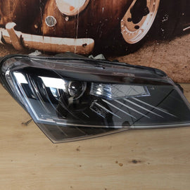 Frontscheinwerfer Skoda Superb III 3V1941016A Rechts Scheinwerfer Headlight SCH9343365374hx