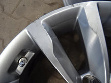 Laden Sie das Bild in den Galerie-Viewer, 1x Alufelge 16 Zoll 7.0" 5x114.3 Glanz Hyundai Rim Wheel FEL6287080422sp