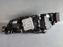 Laden Sie das Bild in den Galerie-Viewer, Frontscheinwerfer Skoda Superb III 3V1941016D Full LED Rechts Headlight