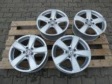 Load image into Gallery viewer, 4x Alufelge 17 Zoll 6.5" 5x112 33ET Glanz Silber 5N0601025 VW Tiguan Rim Wheel FEL3411218783rz