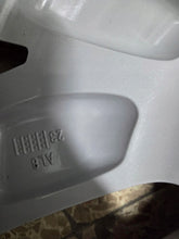 Load image into Gallery viewer, 1x Alufelge 17 Zoll 7.5" 5x112 51ET 5H0601025C VW Golf VIII I Rim Wheel FEL6789785951tt