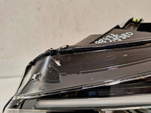 Laden Sie das Bild in den Galerie-Viewer, Frontscheinwerfer Opel Vivaro C 9847209980 Links Scheinwerfer Headlight