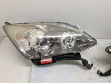 Laden Sie das Bild in den Galerie-Viewer, Frontscheinwerfer Honda Crv III 33100-SWW-G1 33150-SWW-G1 LED Ein Satz Headlight SCH1068204535nt