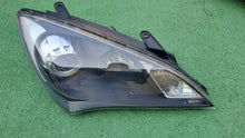 Load image into Gallery viewer, Frontscheinwerfer Genesis Coupe Rechts Scheinwerfer Headlight