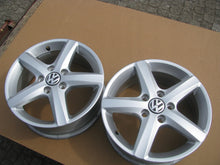 Laden Sie das Bild in den Galerie-Viewer, 1x Alufelge 16 Zoll 6.0&quot; 5x112 50ET Matt Silber 5K0071496 VW Golf Vi Rim Wheel