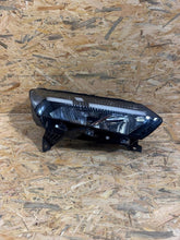 Laden Sie das Bild in den Galerie-Viewer, Frontscheinwerfer Dacia Sandero III Logan 260102152R Rechts Headlight SCH5074920698xy