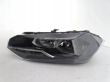 Laden Sie das Bild in den Galerie-Viewer, Frontscheinwerfer VW Polo 2G1941005 Links Scheinwerfer Headlight