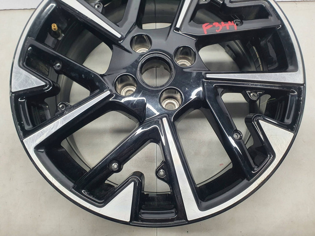 1x Alufelge 17 Zoll 7.0" 4x108 32ET Glanz Schwarz 9833892680 Opel Corsa F FEL2375778221jc